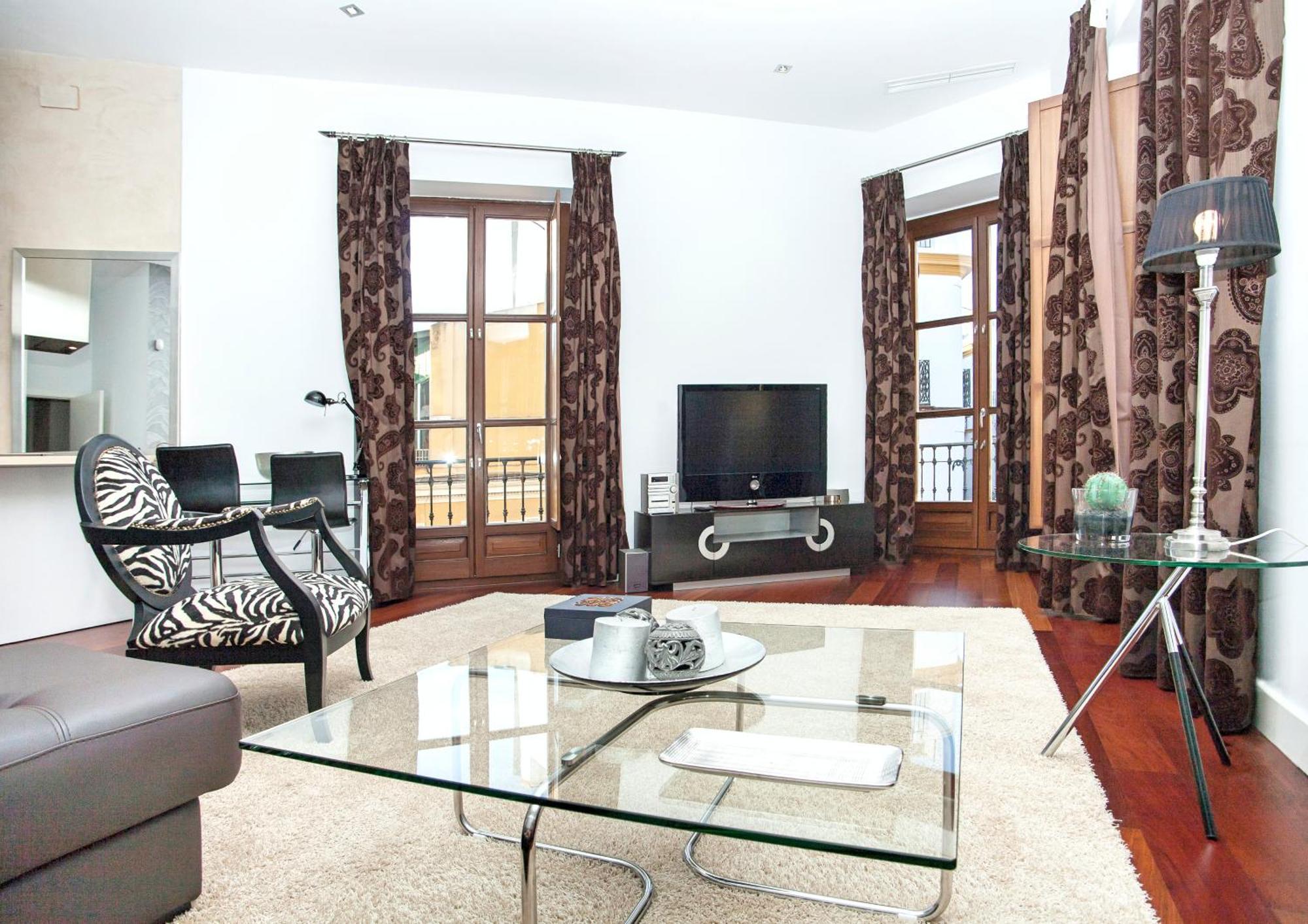 Cathedral Apartment, Upper Floor Apartament *